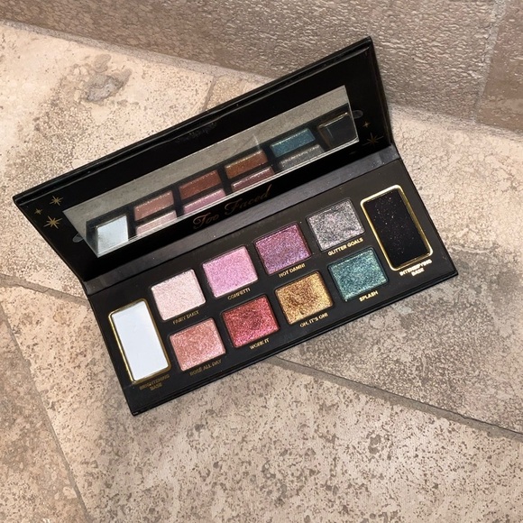 Too Faced GLITTER Bomb Palette. 8 different shades plus 2 base colors. Fun! - Picture 2 of 7